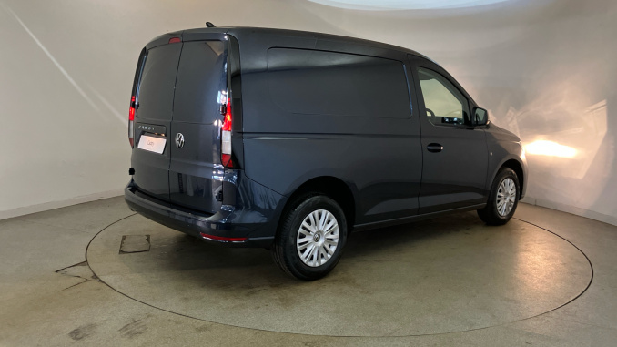 Volkswagen Caddy Cargo C20 Diesel 2.0 TDI 102 Commerce Plus Van [Assistance] - Image 38
